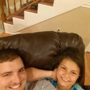 Meet your Posher, Dustin